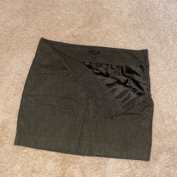 ▪️The Limited Wool Blend Skirt▪️ - Picture 5 of 7